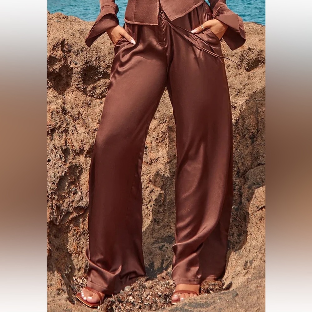 Pretty Little Thing - Chocolate Brown -  Low Rise Wide - Leg Pants - Size 12